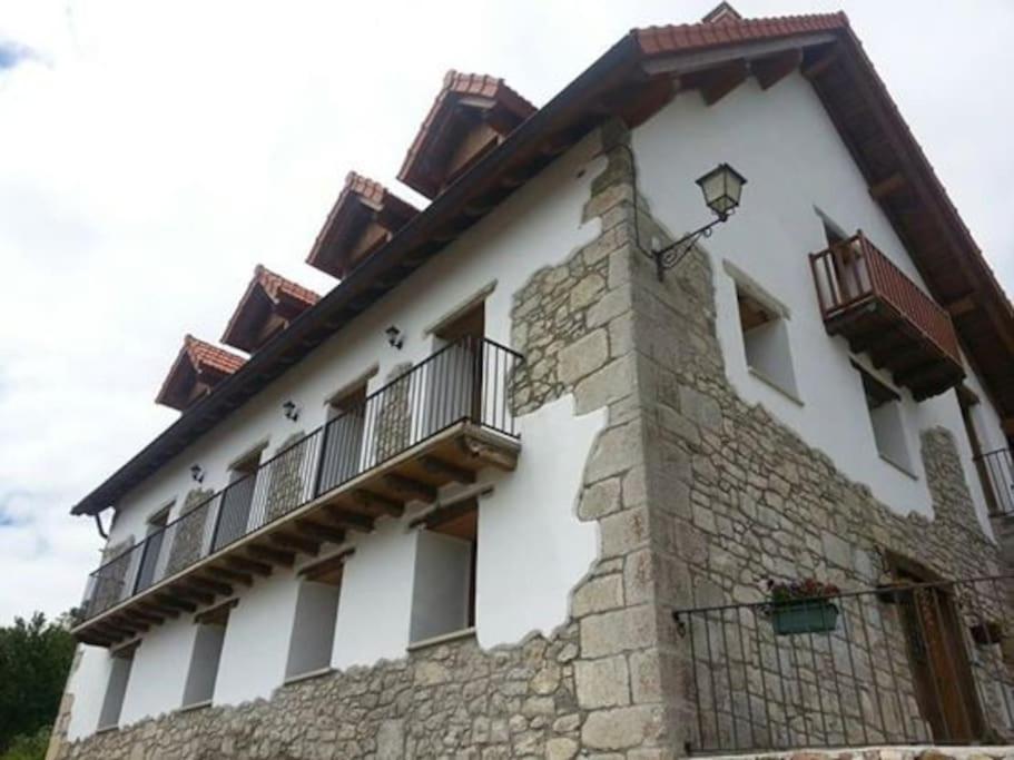 Casa Rural Enekoizar Abaurrea Alta Exterior photo